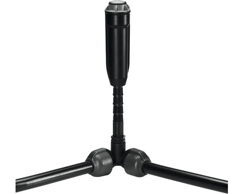 Aspersor retractabil cu trei duze pentru irigarea grădinii