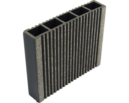 Profil tubular din material compozit din lemn cu suprafață canelată