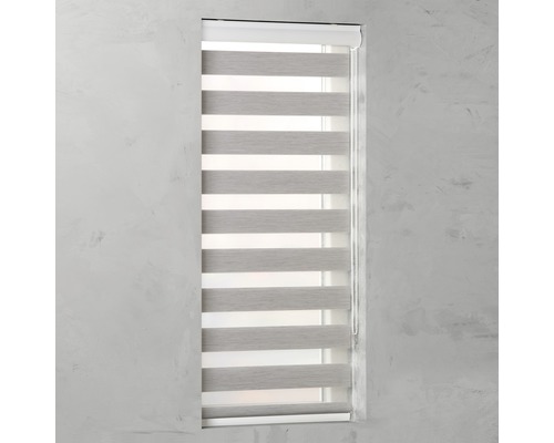 Rulou de fereastră cu model cu dungi pentru controlul luminii și intimitate.