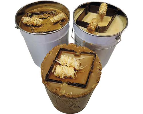 Trei recipiente cu aprinzător de grătar