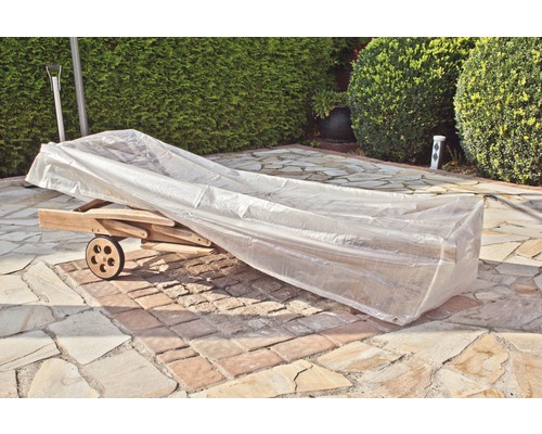 Șezlong de grădină acoperit cu roți pe o terasă