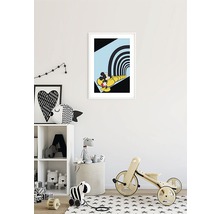 Poster decorativ cu motiv Mickey Mouse într-o cameră de copii