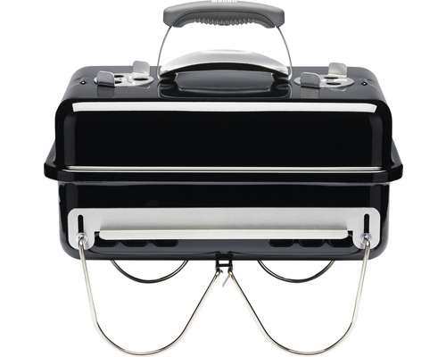 Grătar portabil cu cărbuni Weber Go-Anywhere 53x31 cm negru bază și capac cu email de porțelan incl. cupă măsurare brichete, picioare din oțel placat pivotante, mâner capac cu scut termic Grătar portabil pe cărbune cu capac și mâner