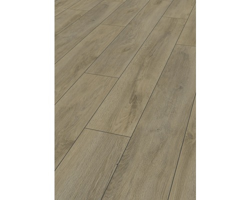 Parchet laminat montat cu aspect de lemn