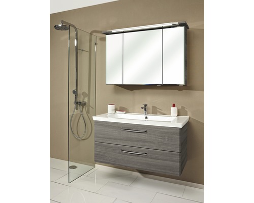 Baie cu cabină de duș, dulap de bază pentru lavoar și dulap cu oglindă