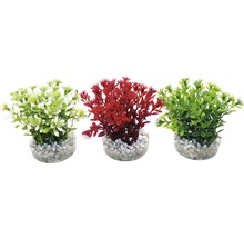 Trei plante artificiale de acvariu din plastic, în alb, roșu și verde