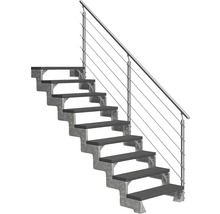 Scară cu balustradă metalică și trepte