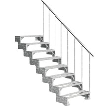 Scară metalică independentă cu balustradă
