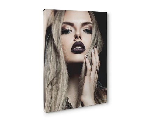 Tablou canvas cu o femeie cu părul deschis la culoare