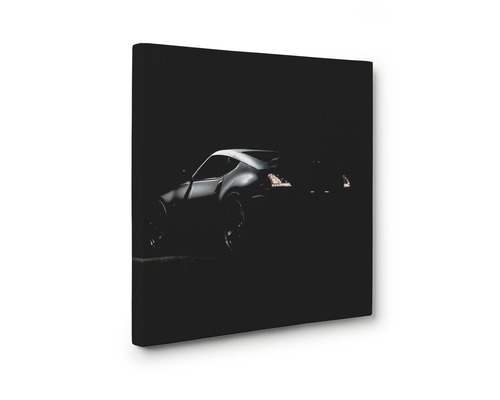 Imprimeu pe pânză cu mașină sport în întuneric