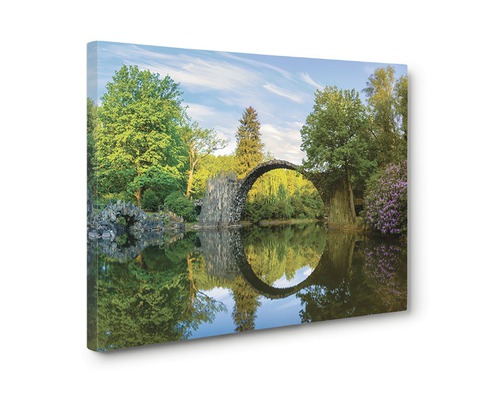 Imprimare pe pânză cu vedere la podul Rakotz și reflexie în apă