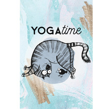Ilustrație cu o pisică făcând yoga cu inscripția Yoga Time