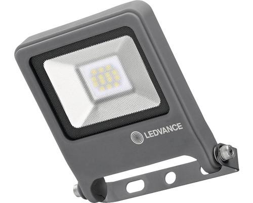 Sigla LEDVANCE pe un proiector LED