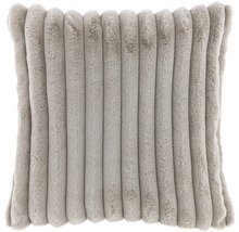 Pernă cu textură de blană și caneluri verticale