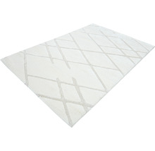Covor alb cu model geometric
