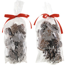 Două pungi decorative umplute cu conuri de pin și figurine din lemn, sigilate cu panglică