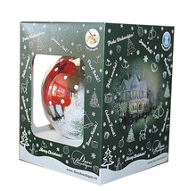 Glob de Crăciun într-un ambalaj de cadou