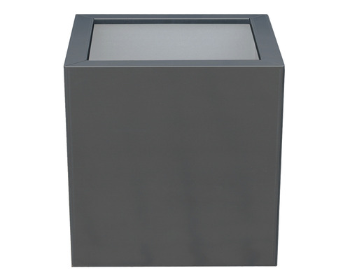 Jardiniere pătrată