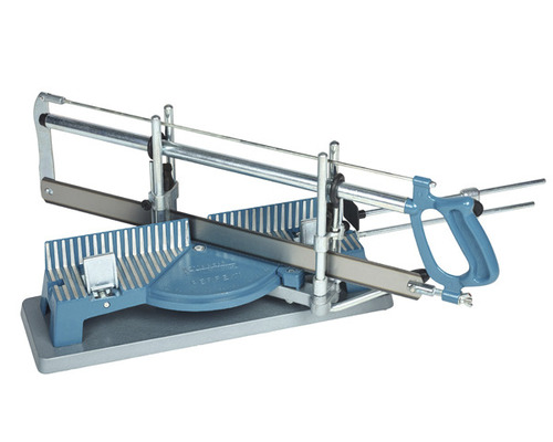 Fierăstrău manual cu suport Küpper Perfekt III 550mm pentru tăiere la unghi Fierăstrău pentru tăieri precise în unghi