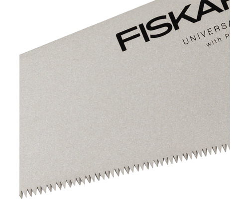 Detaliu lamă de ferăstrău Fiskars