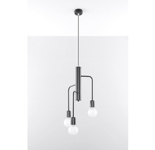 Lampa suspendată cu trei becuri