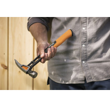 Ciocan Fiskars cu mâner din oțel și prindere ergonomică