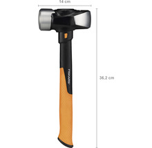 Ciocan de bătător cu o greutate de 14 centimetri și o lungime de 36,2 centimetri.