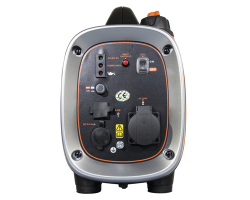 Partea din spate a unui generator de curent cu prize și elemente de control