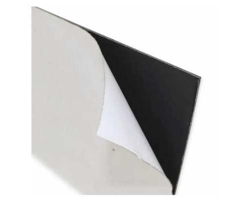 Folie magnetică autoadezivă cu folie de protecție