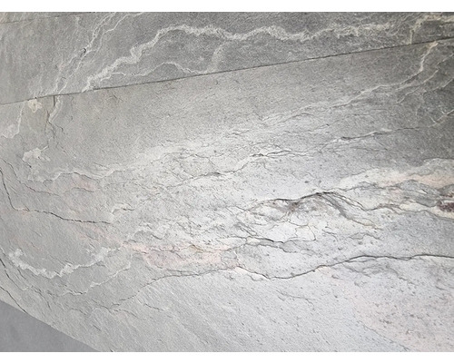 Prim-plan cu plăci de ardezie pentru decorarea pereților