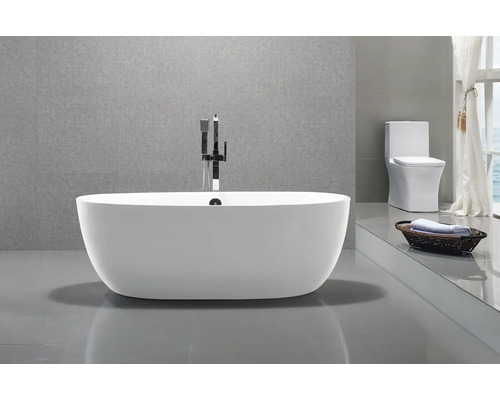 Baie cu cadă independentă și toaletă