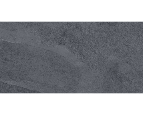 Placă terasă FLAIRSTONE Valley anthracite 120x60x2 cm Prim-plan cu o placă de ardezie gri cu o suprafață texturată