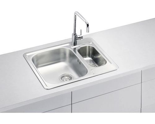 Chiuvetă din oțel inoxidabil cu picurător și robinet