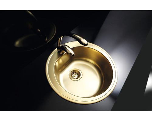 Chiuvetă metalică cu robinet