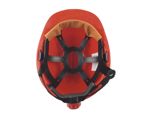 Interiorul unei căști de construcție roșie cu interior negru