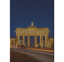 Imaginea fațadei Porții Brandenburg cu dungi verticale