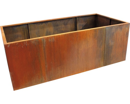 Jardinieră dreptunghiulară din oțel cu aspect de rugină.