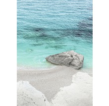 Peisaj de coastă cu apă de mare și stânci