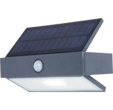Lampă solară cu senzor de mișcare