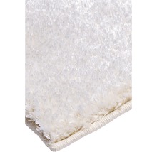 Prim-plan cu un covor alb