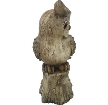 Bufniță din ceramică, ca decorațiune de grădină