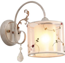 Lumină de perete cu model floral și pandantiv decorativ din cristal
