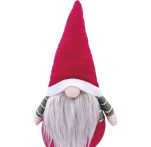 Gnom de Crăciun cu barbă lungă și căciulă roșie ca decorațiune