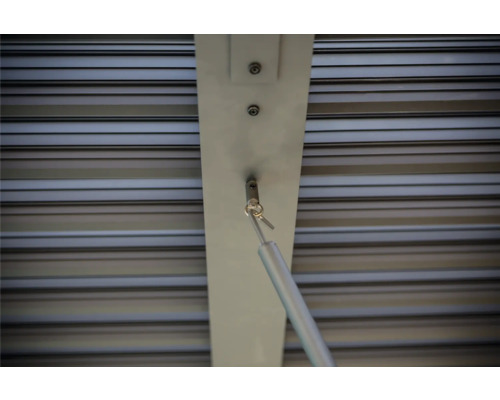 Imagine detaliată a unui acoperiș de terasă cu detalii de montaj