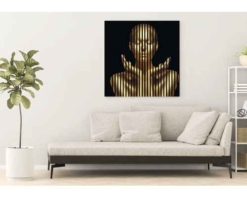 Tablou decorativ pe pânză cu reprezentarea unei femei în camera de zi