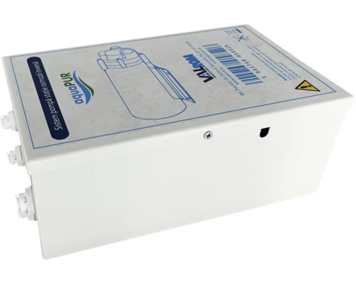 Sistem de tratare a apei cu pompă pentru instalații de osmoză staționare