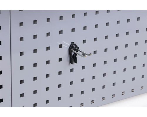 Panou perforat cu suport pentru scule