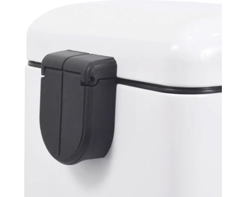 Imagine detaliată cu închiderea unei cutii frigorifice albe