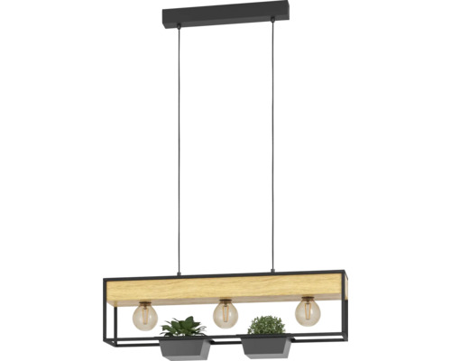 Lampa suspendată cu trei becuri, grindă de lemn și jardiniere