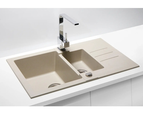 Chiuvetă cu două cuve, picurător și robinet